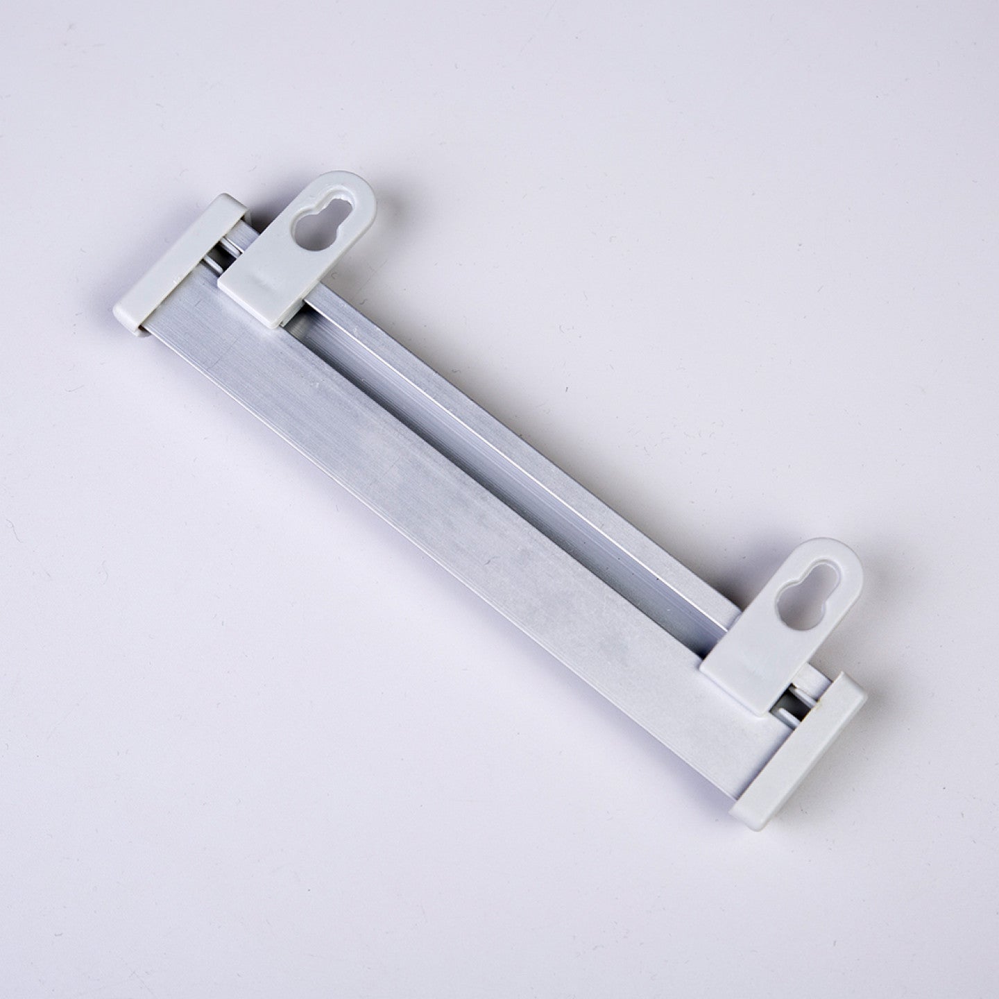 Snap Poster Hanger 48"
